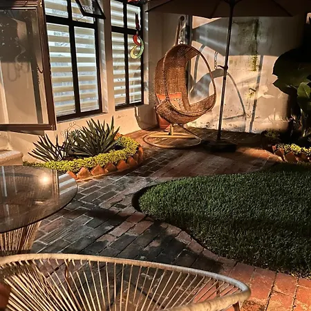 Villa De Los Angeles